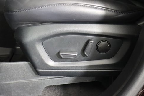 Certified 2022 Ford Explorer XLT w/ Equipment Group 202A image 31