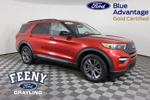 Certified 2022 Ford Explorer XLT w/ Equipment Group 202A image 1