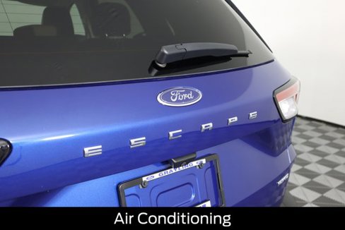 Certified 2022 Ford Escape SE image 27