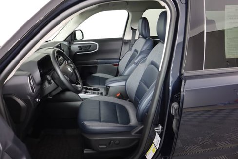 Certified 2022 Ford Bronco Sport Outer Banks w/ Tech Package image 31