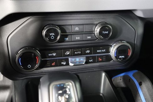 Certified 2024 Ford Bronco Black Diamond image 56