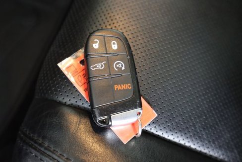 Used 2019 Jeep Grand Cherokee Limited w/ Luxury Group II image 37