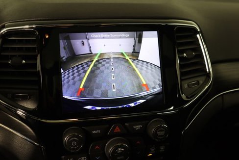 Used 2019 Jeep Grand Cherokee Limited w/ Luxury Group II image 46