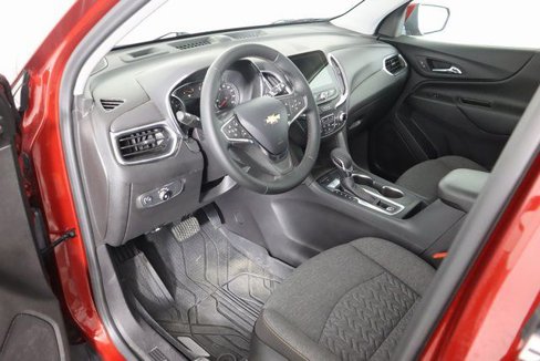Used 2024 Chevrolet Equinox LT image 28