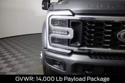 Certified 2025 Ford F450 Platinum w/ FX4 Off-Road Package image 21