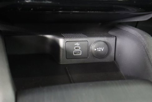 Certified 2025 Ford Escape ST-Line w/ Tech Pack #1 image 40